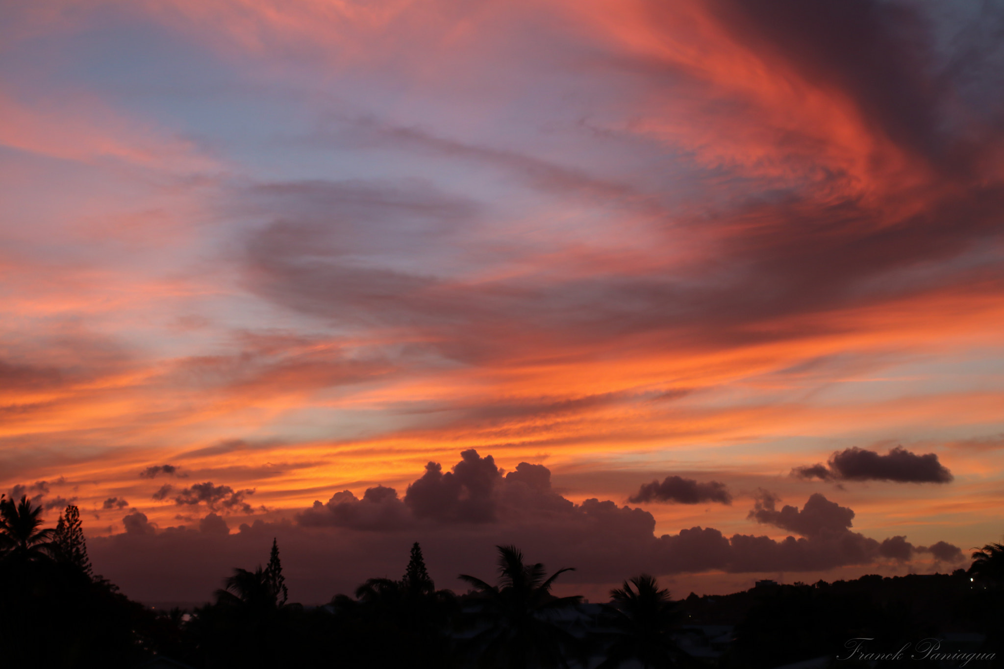 Canon EOS 80D + Sigma 24-70mm F2.8 EX DG Macro sample photo. Sunset in guadeloupe photography