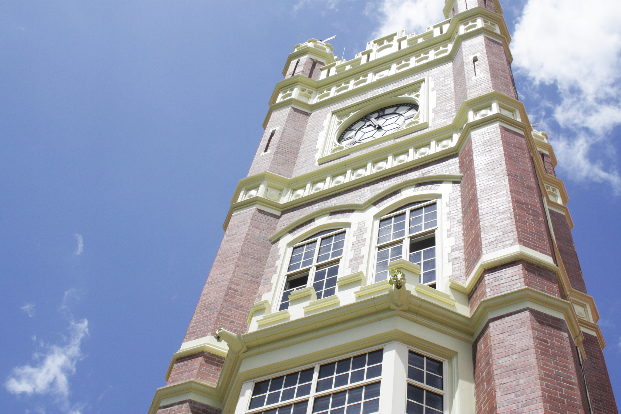 Canon EF 28-200mm F3.5-5.6 USM sample photo. Clock tower photography