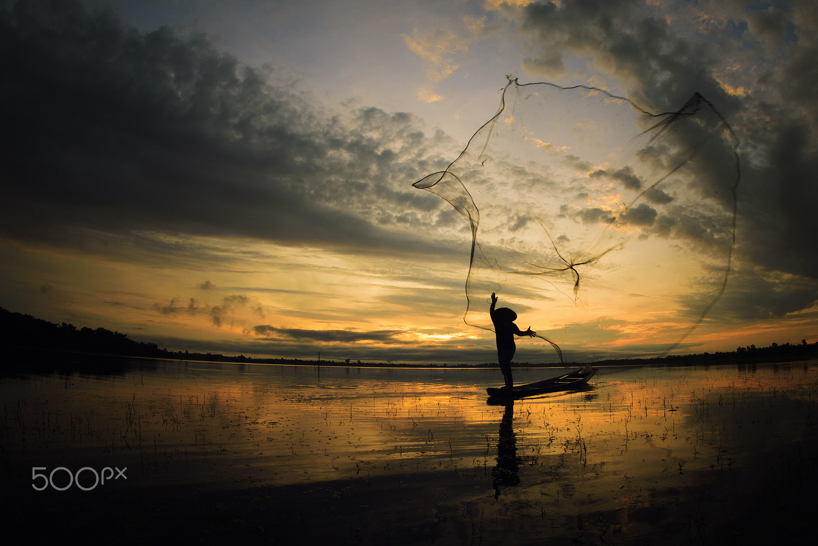 Nikon D750 + Samyang 12mm F2.8 ED AS NCS Fisheye sample photo. Fishermen thailand photography