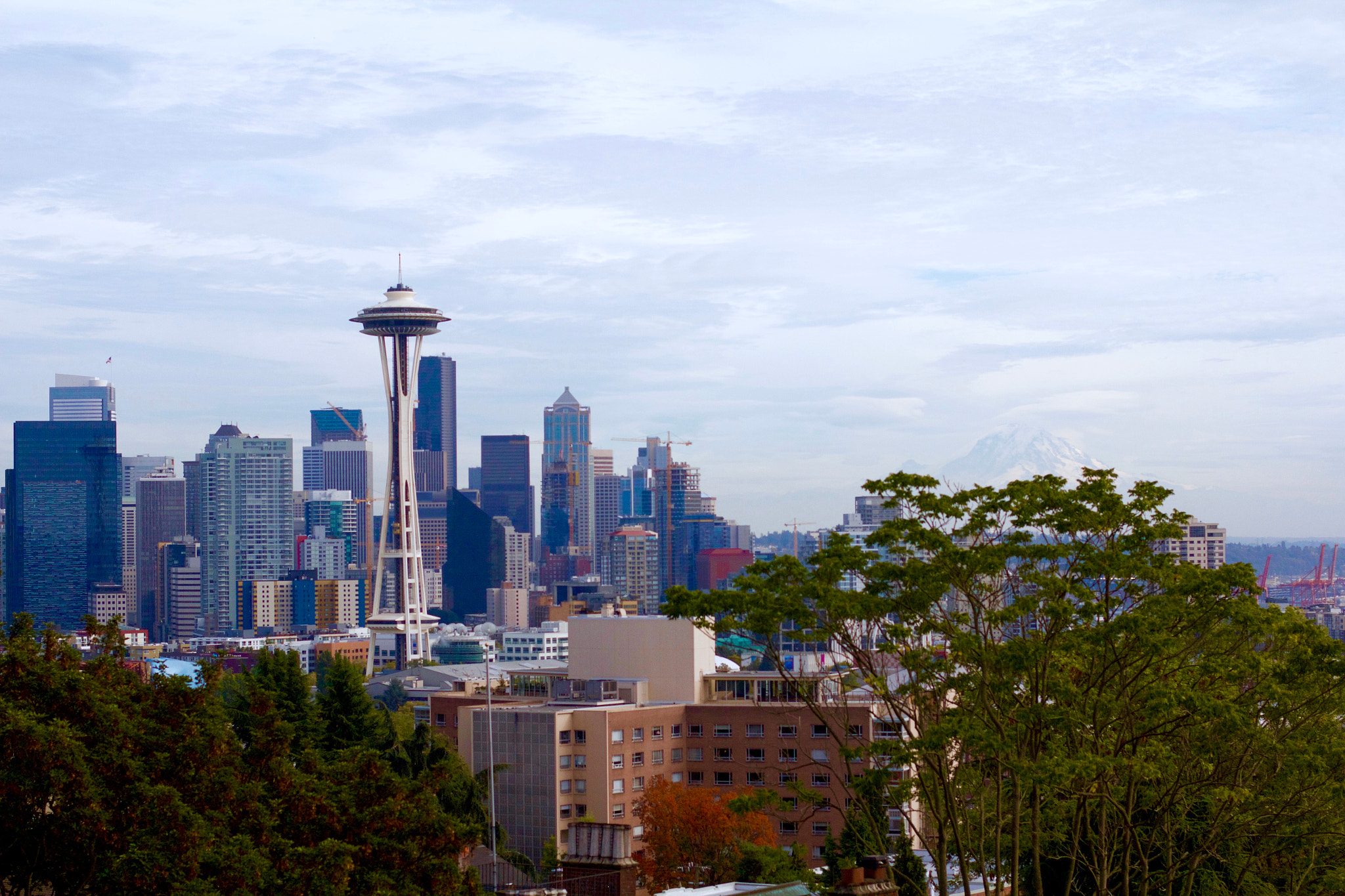 Canon EOS 550D (EOS Rebel T2i / EOS Kiss X4) sample photo. Seattle cityscape photography