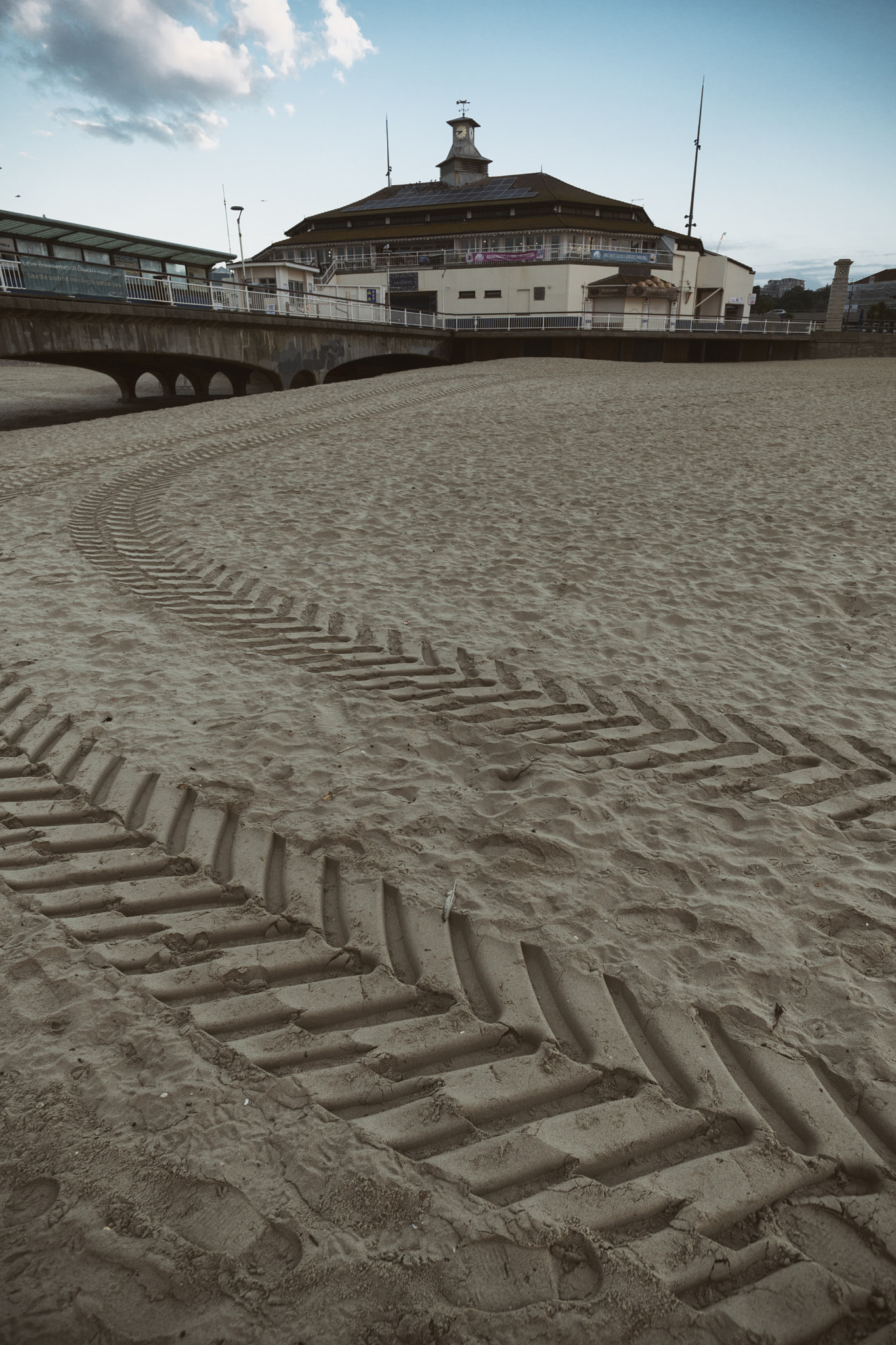 ZEISS Touit 12mm F2.8 sample photo. Bournemouth | uk photography