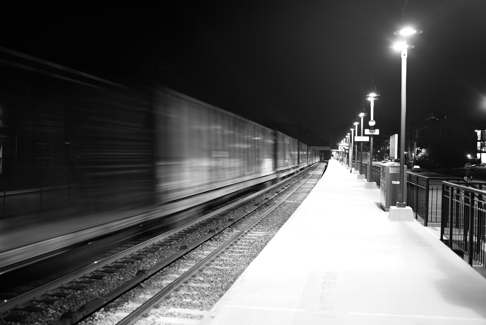 Sony a7S II + Sony Distagon T* FE 35mm F1.4 ZA sample photo. Midnight train photography