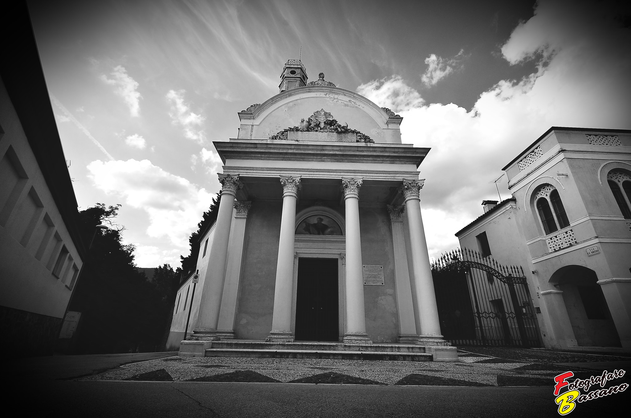 AF Zoom-Nikkor 35-135mm f/3.5-4.5 N sample photo. Monument in bassano photography