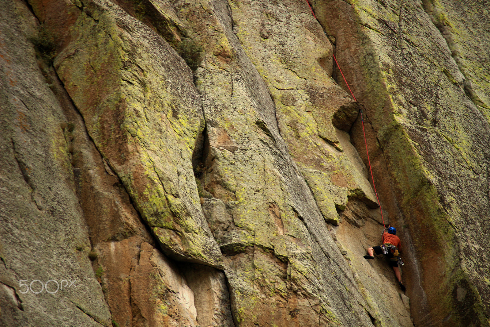 Canon EF 75-300mm F4.0-5.6 IS USM sample photo. Climbing devils tower photography