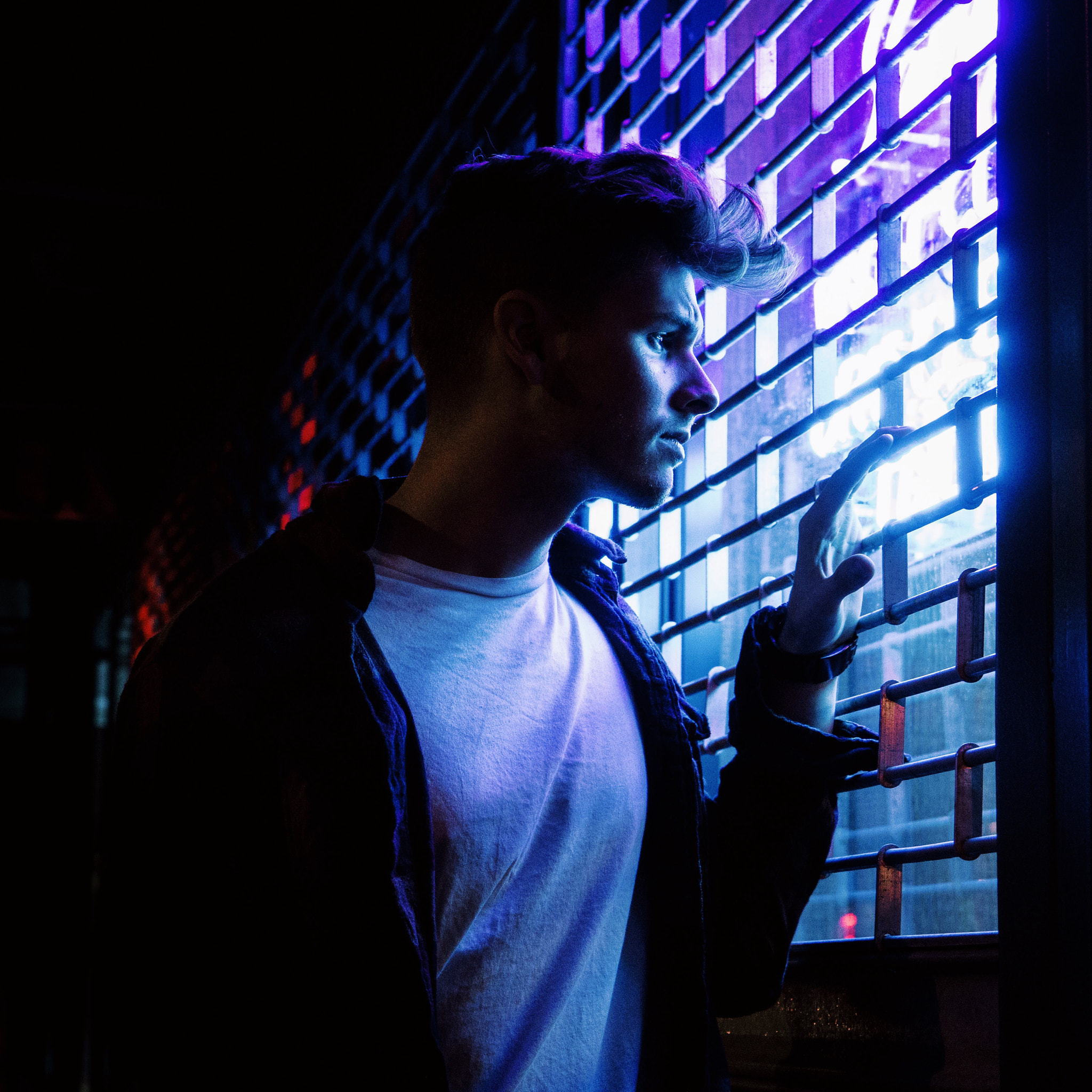 Sony a6000 + Sony Vario Tessar T* FE 24-70mm F4 ZA OSS sample photo. Dark side of the moon photography