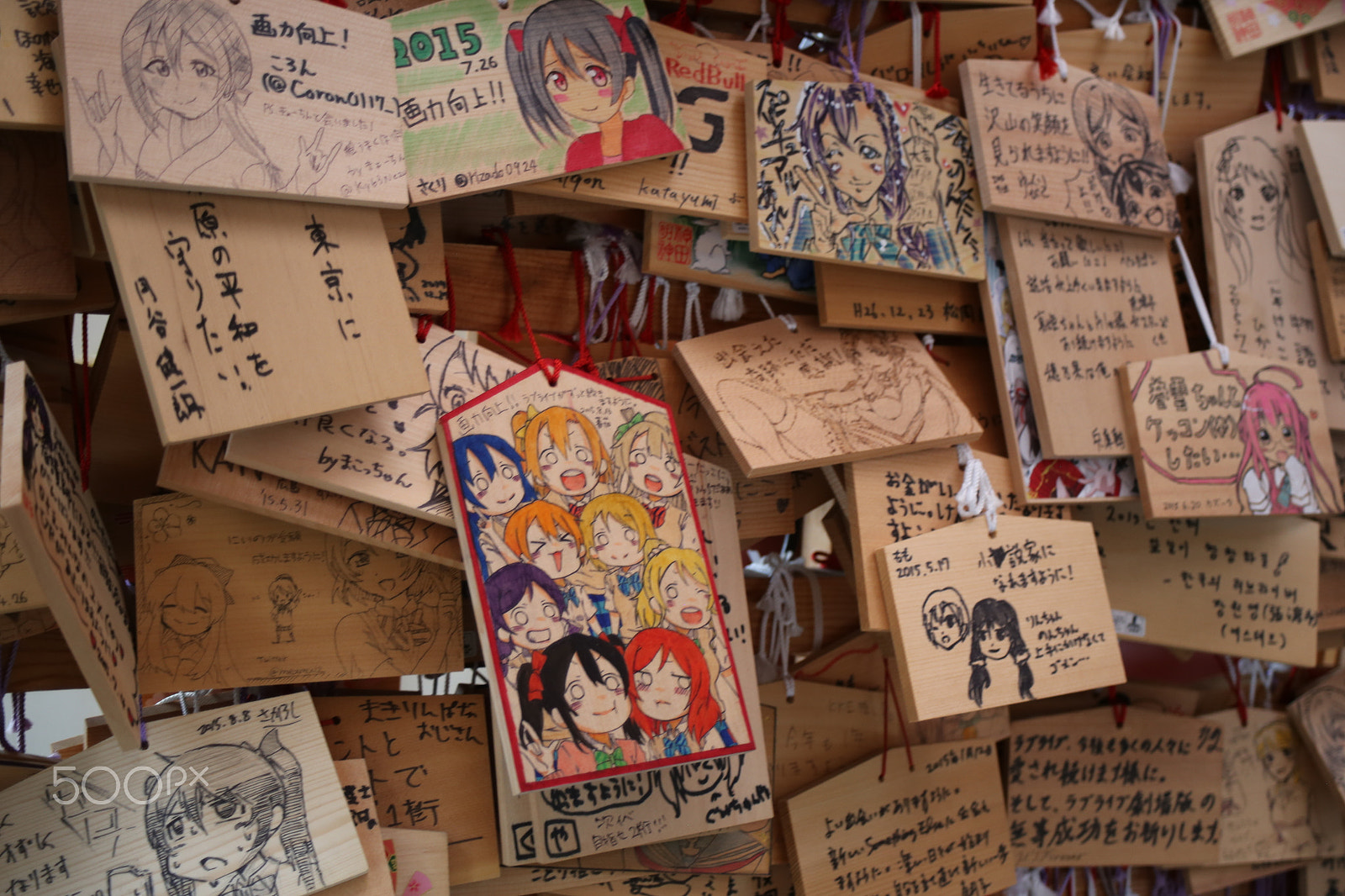 Canon EOS 6D + Canon EF 28-80mm f/3.5-5.6 USM IV sample photo. Prayers in manga photography