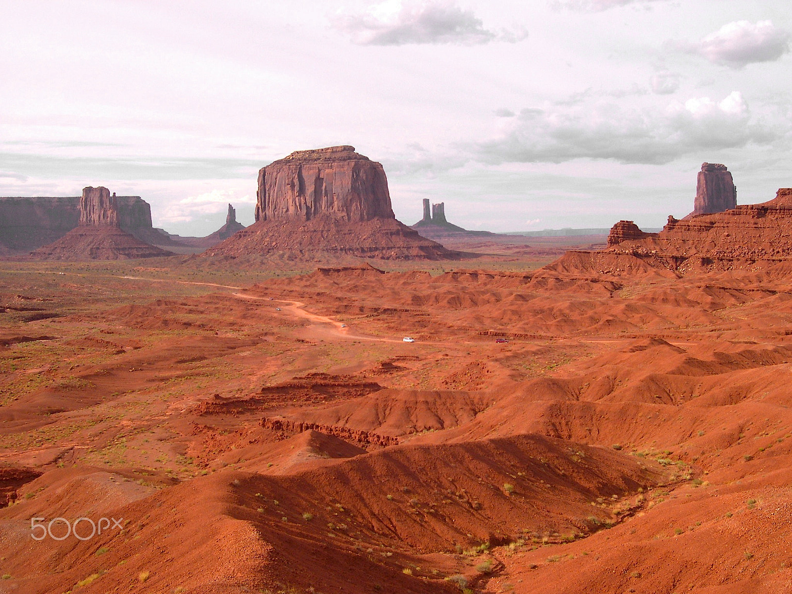 Nikon E4300 sample photo. W u s work() monumentvalley photography