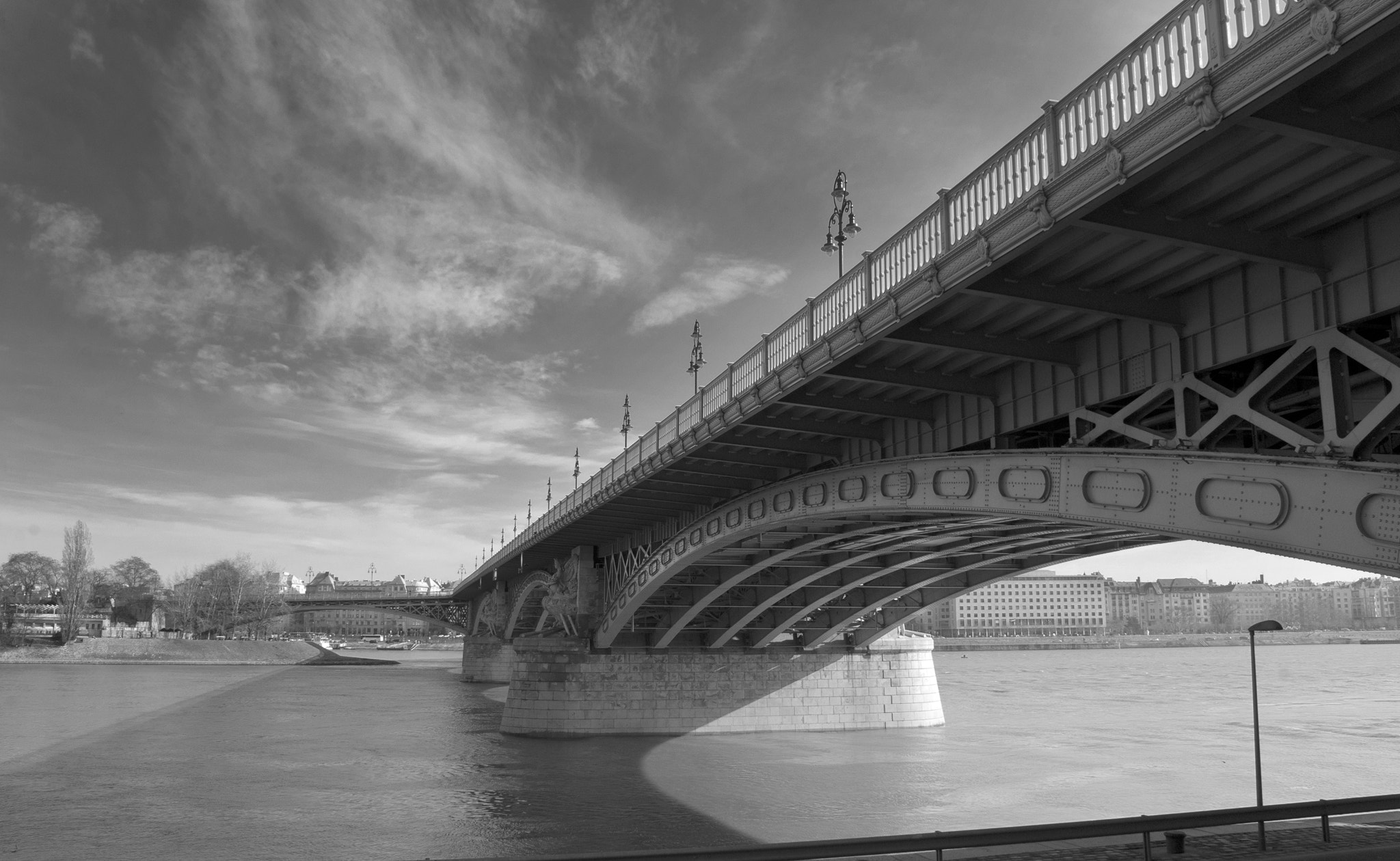 Pentax K-x sample photo. Margit bridge photography