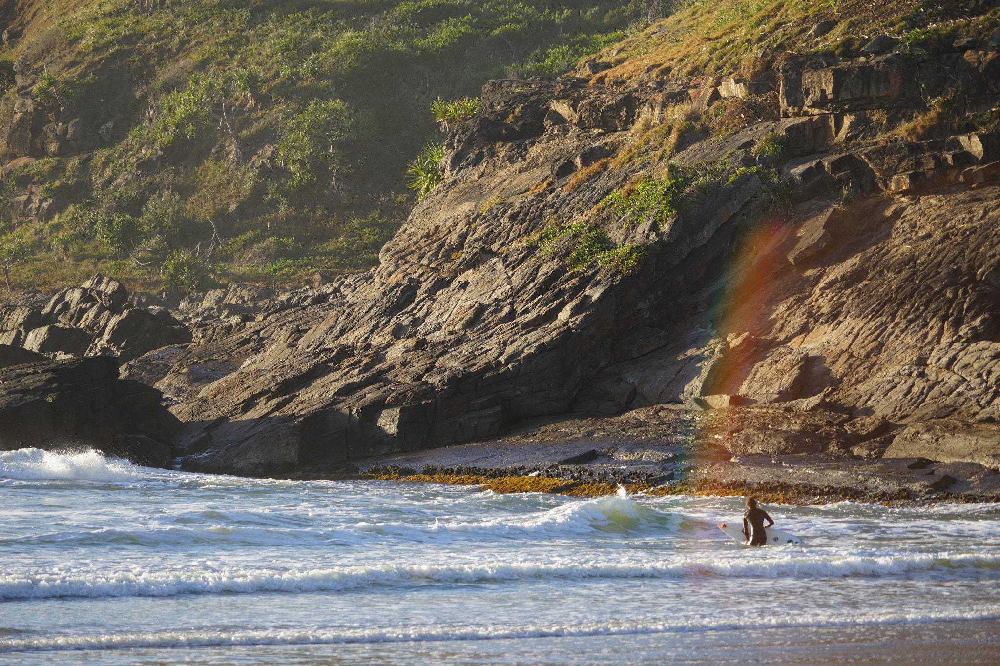 Sony a7 II sample photo. Waves & cliffs photography