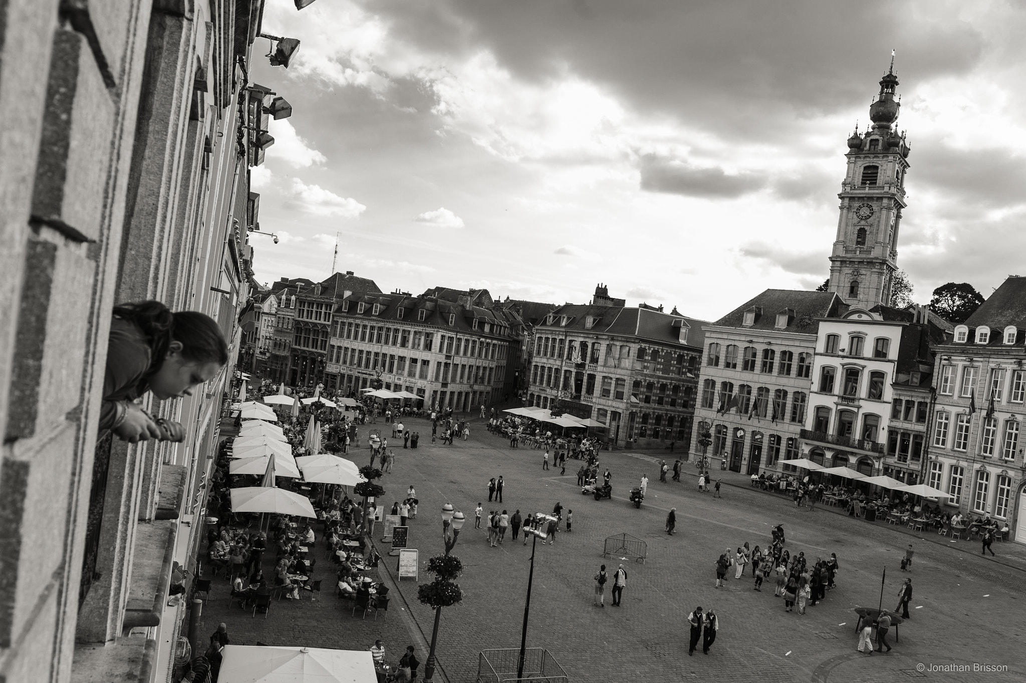 Nikon D700 + Nikon AF-S Nikkor 28mm F1.8G sample photo. Grand place de mons photography