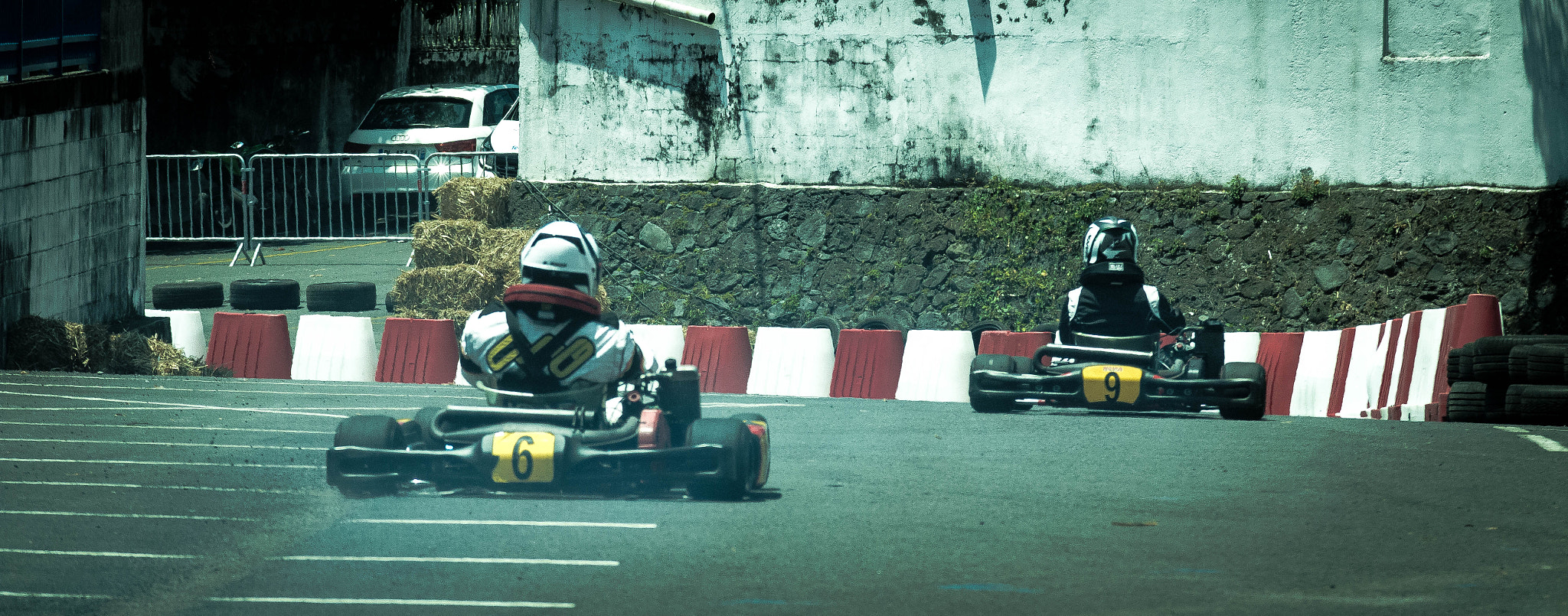 Canon EF 70-200mm F2.8L USM sample photo. Course kart photography