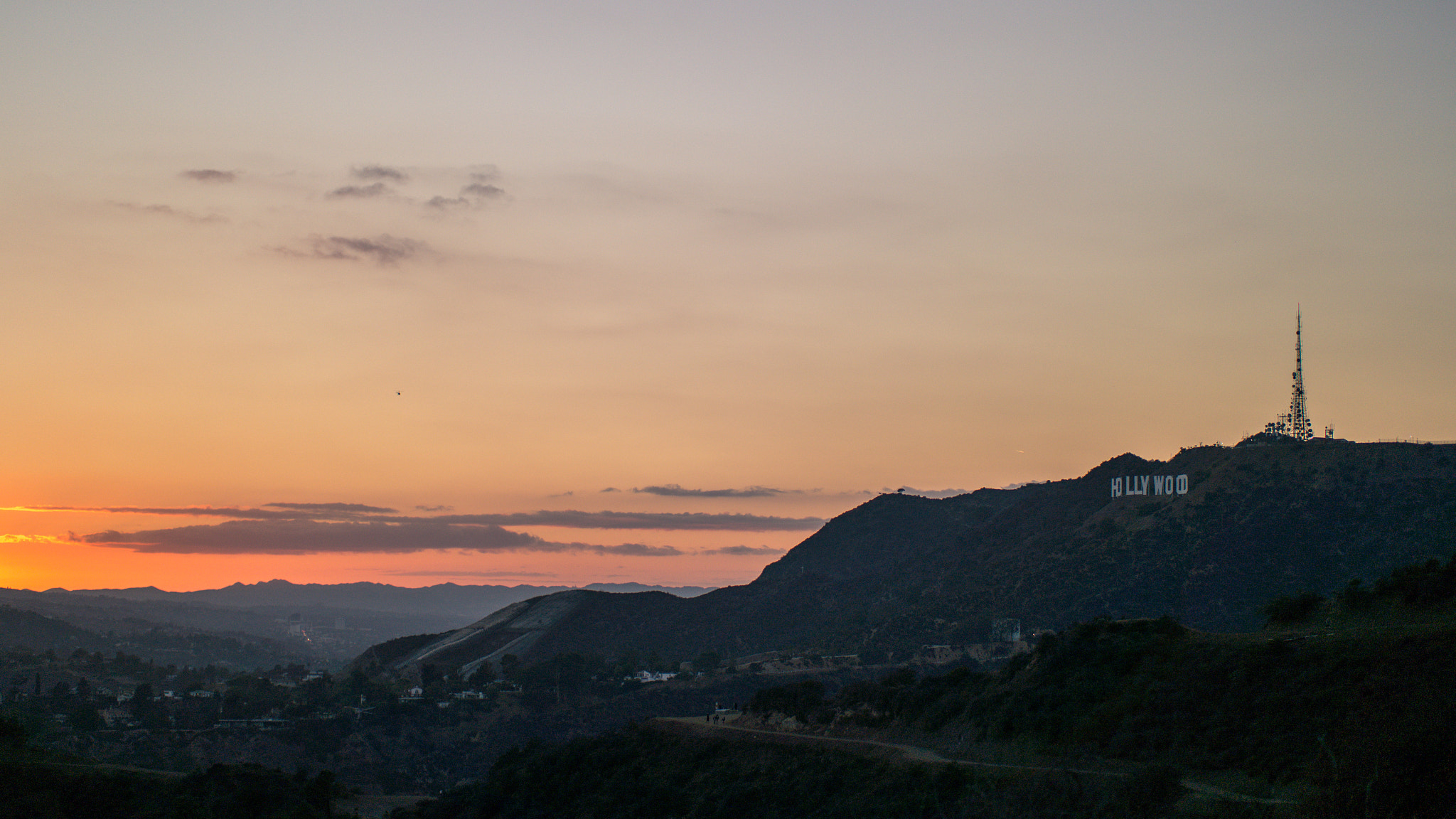 Samsung NX300 + Samsung NX 45mm F1.8 sample photo. Hollywood sunset photography