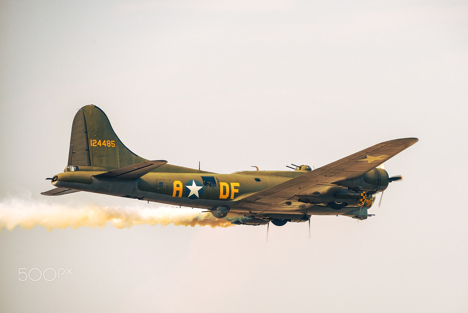 Sigma 150-500mm F5-6.3 DG OS HSM sample photo. B-17 bomber memphis belle photography