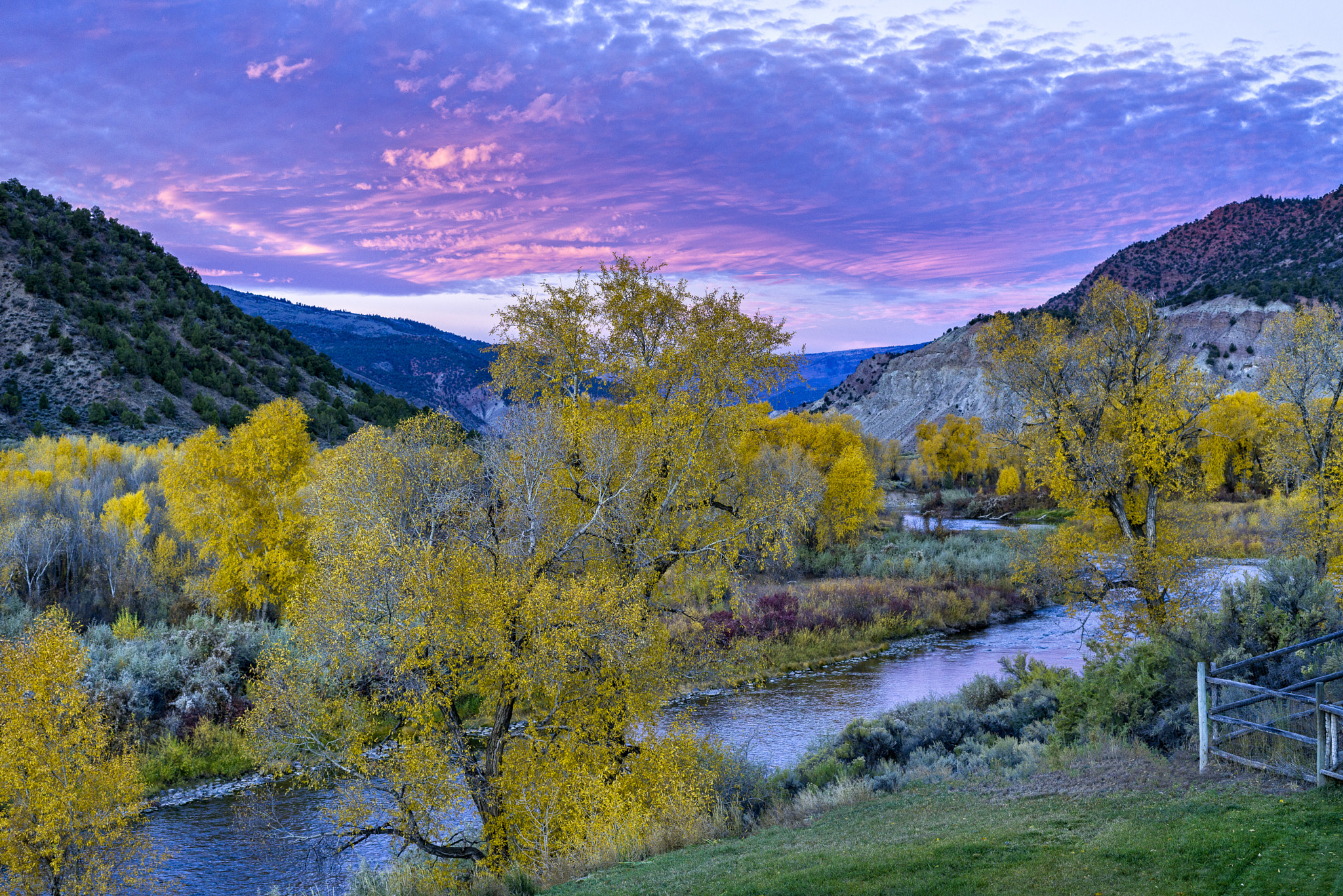 Sony a7R II + Sony FE 50mm F1.8 sample photo. Sunrise eagle river photography