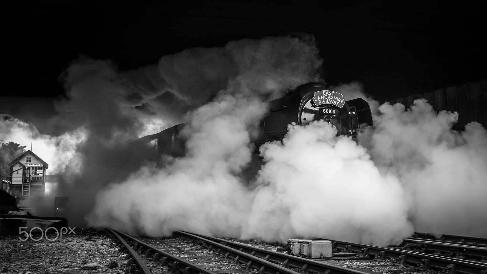 Canon EOS 6D + Canon EF 16-35mm F4L IS USM sample photo. Appearing out of the smoke - flying scotsman photography
