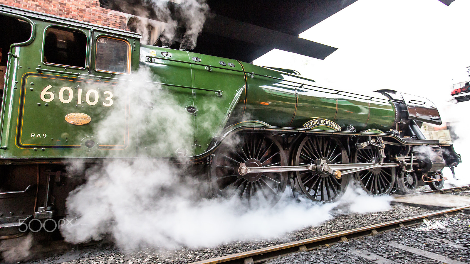 Canon EOS 6D + Canon EF 16-35mm F4L IS USM sample photo. Going into the light - flying scotsman photography