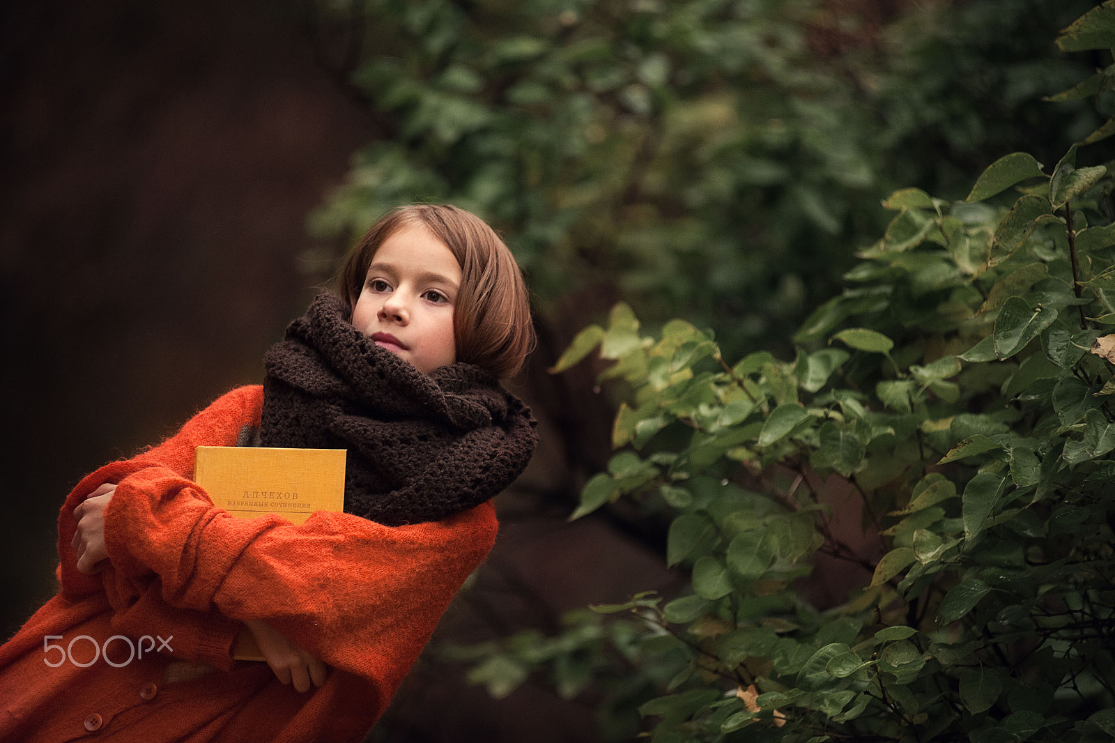 AF Zoom-Nikkor 80-200mm f/2.8 ED sample photo. Girl in autumn photography