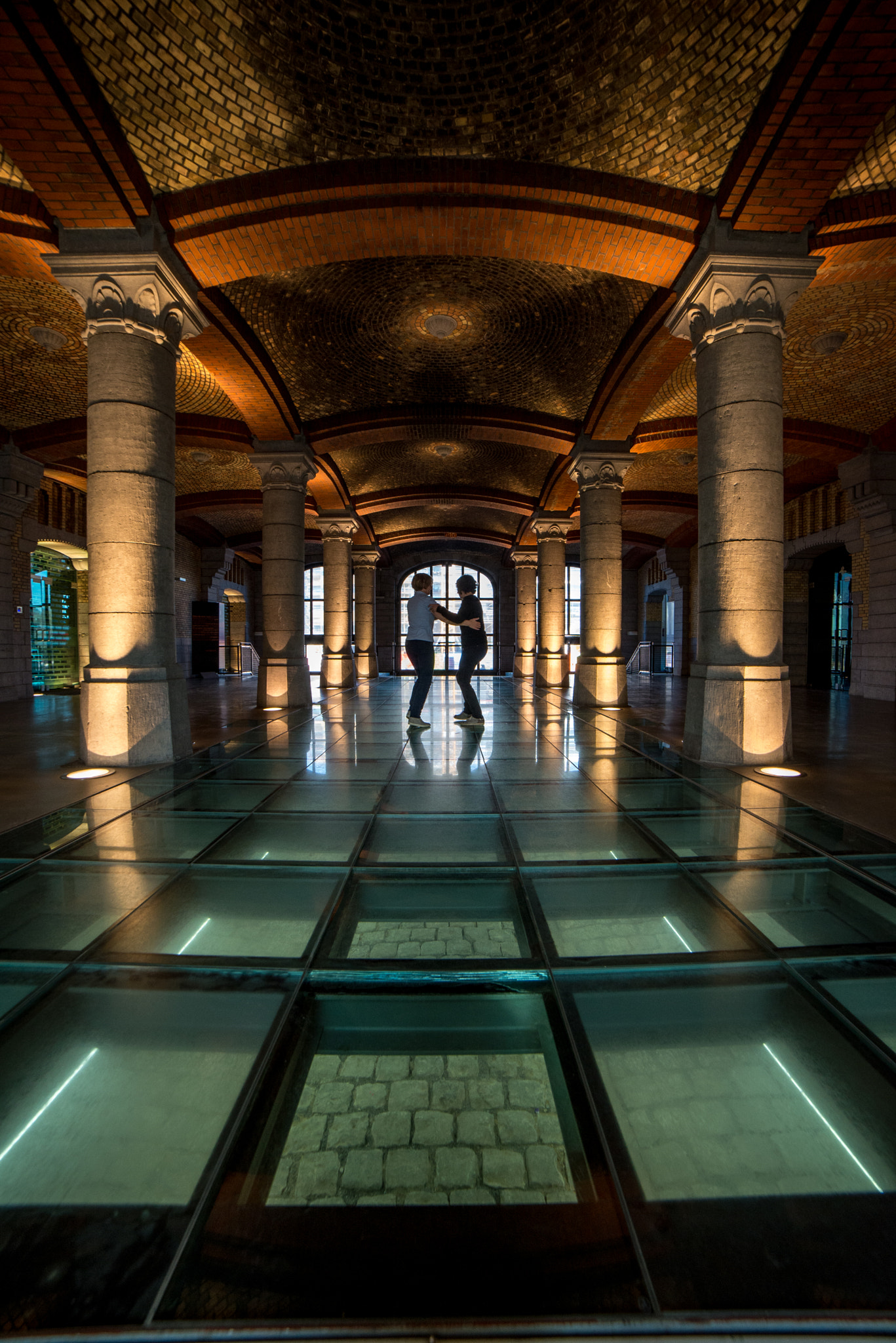Samyang 14mm F2.8 ED AS IF UMC sample photo. Dancing in the light photography