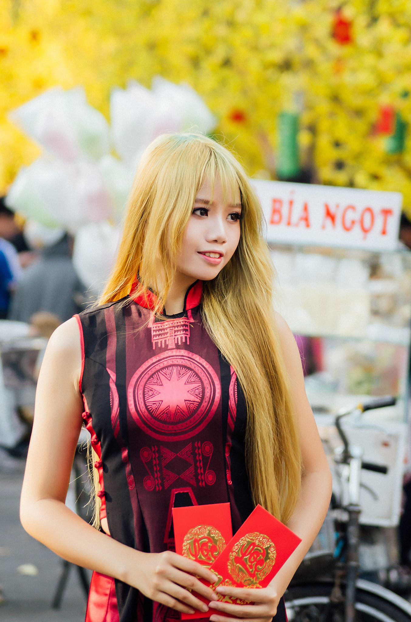 Sony DT 55-200mm F4-5.6 SAM sample photo. Thg () photography