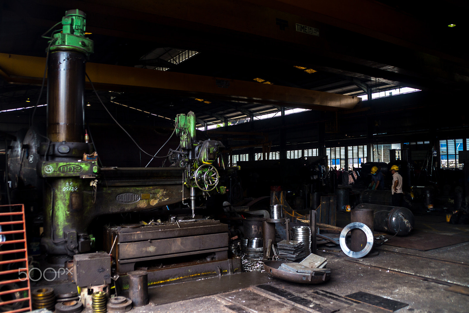Canon EOS 600D (Rebel EOS T3i / EOS Kiss X5) sample photo. Old steel workshop photography