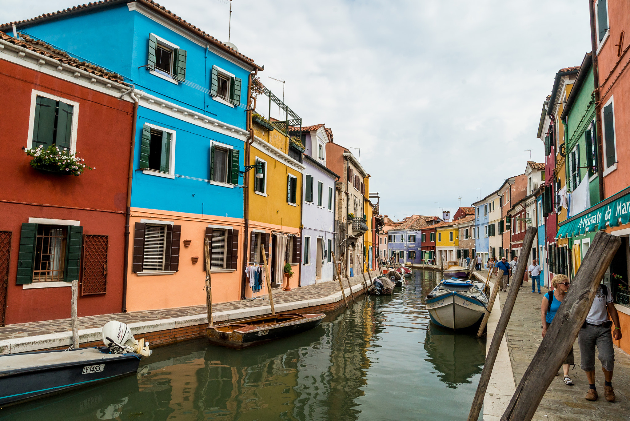 24-105mm F4 G SSM OSS sample photo. Boat parking in burano, italy photography
