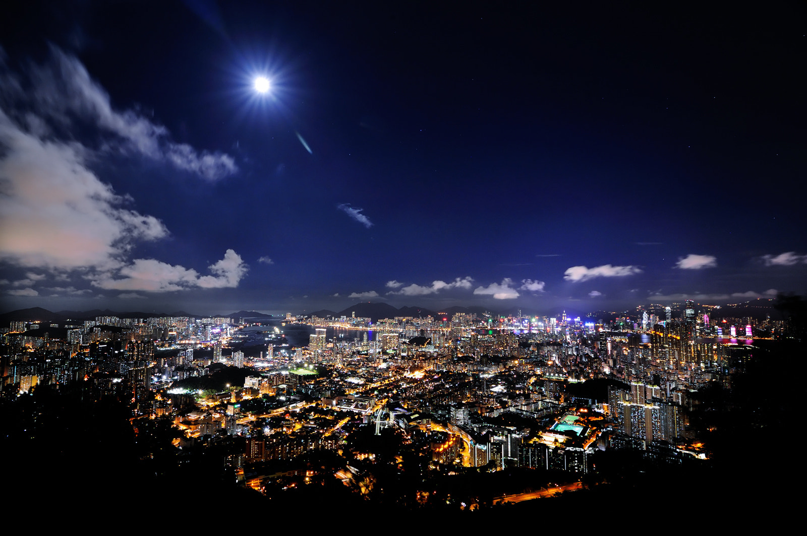 fulll moon Hong Kong night