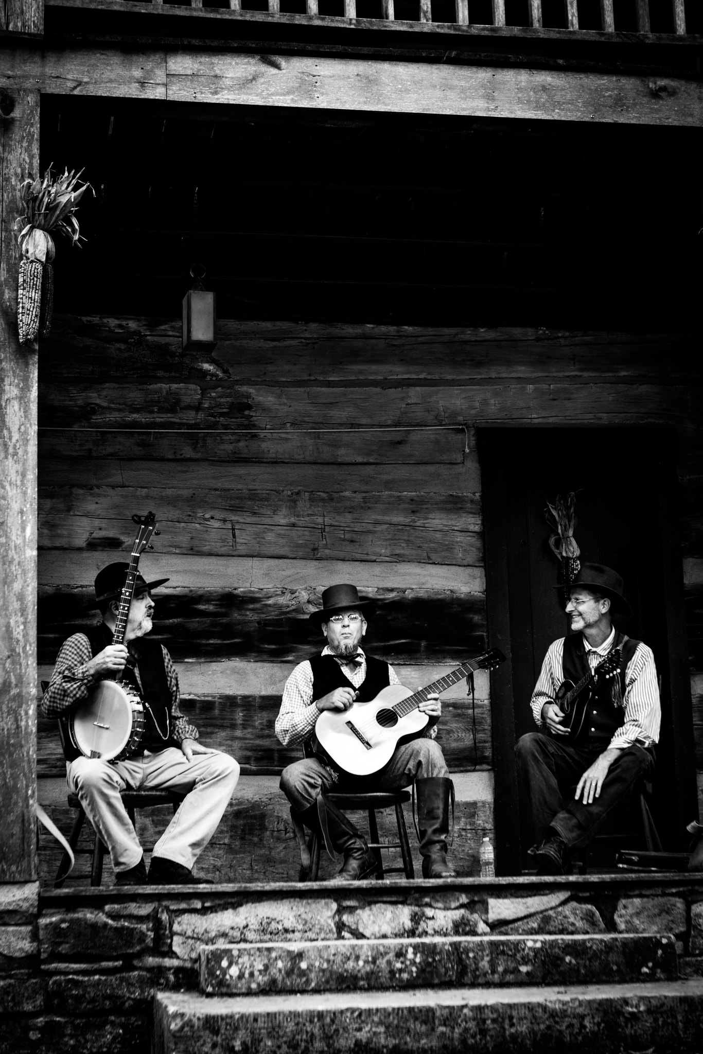 Canon EOS 5DS + Canon EF 24-70mm F2.8L USM sample photo. Bluegrass folk band photography