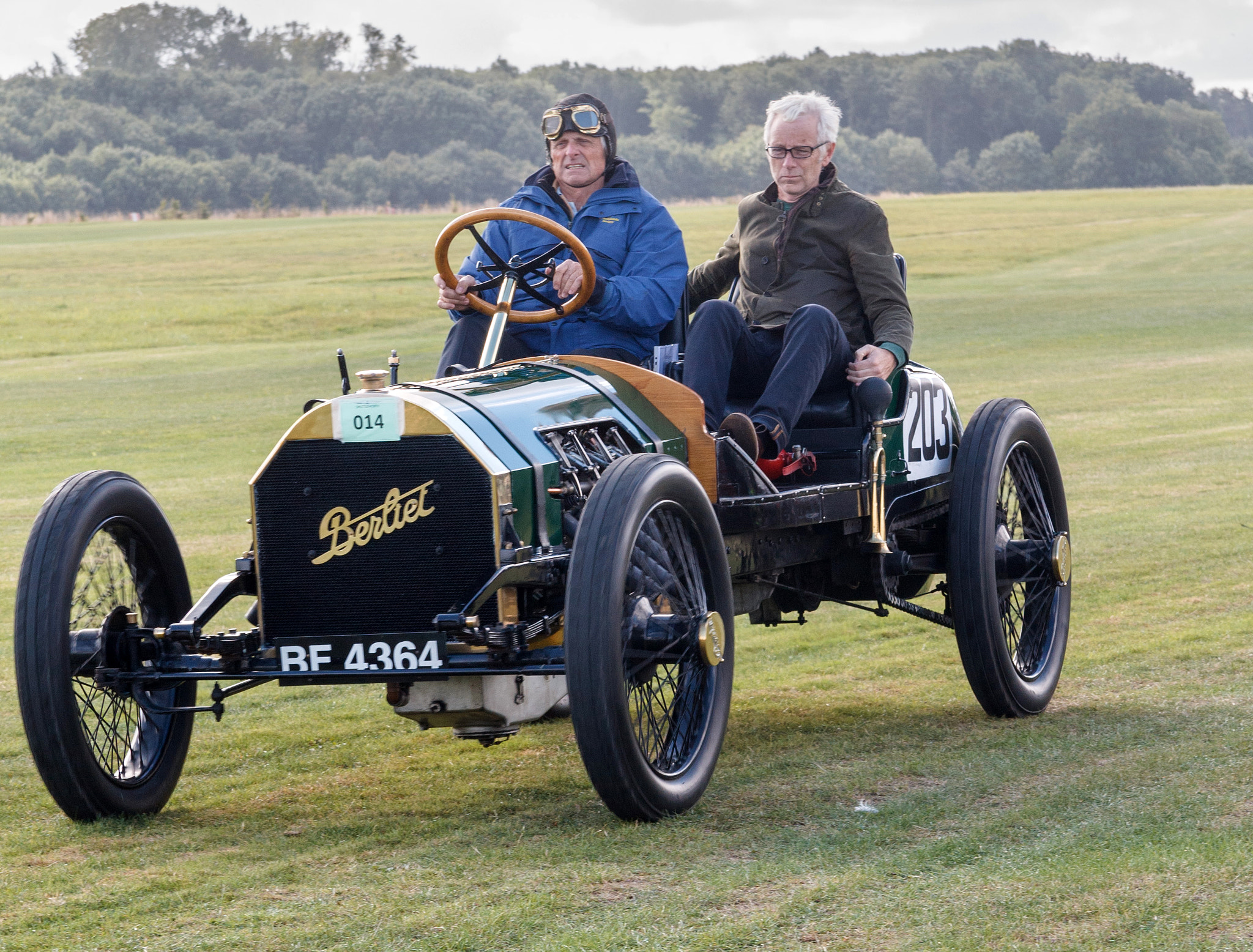 Canon EF-S 17-85mm F4-5.6 IS USM sample photo. Berliet curtiss racer photography