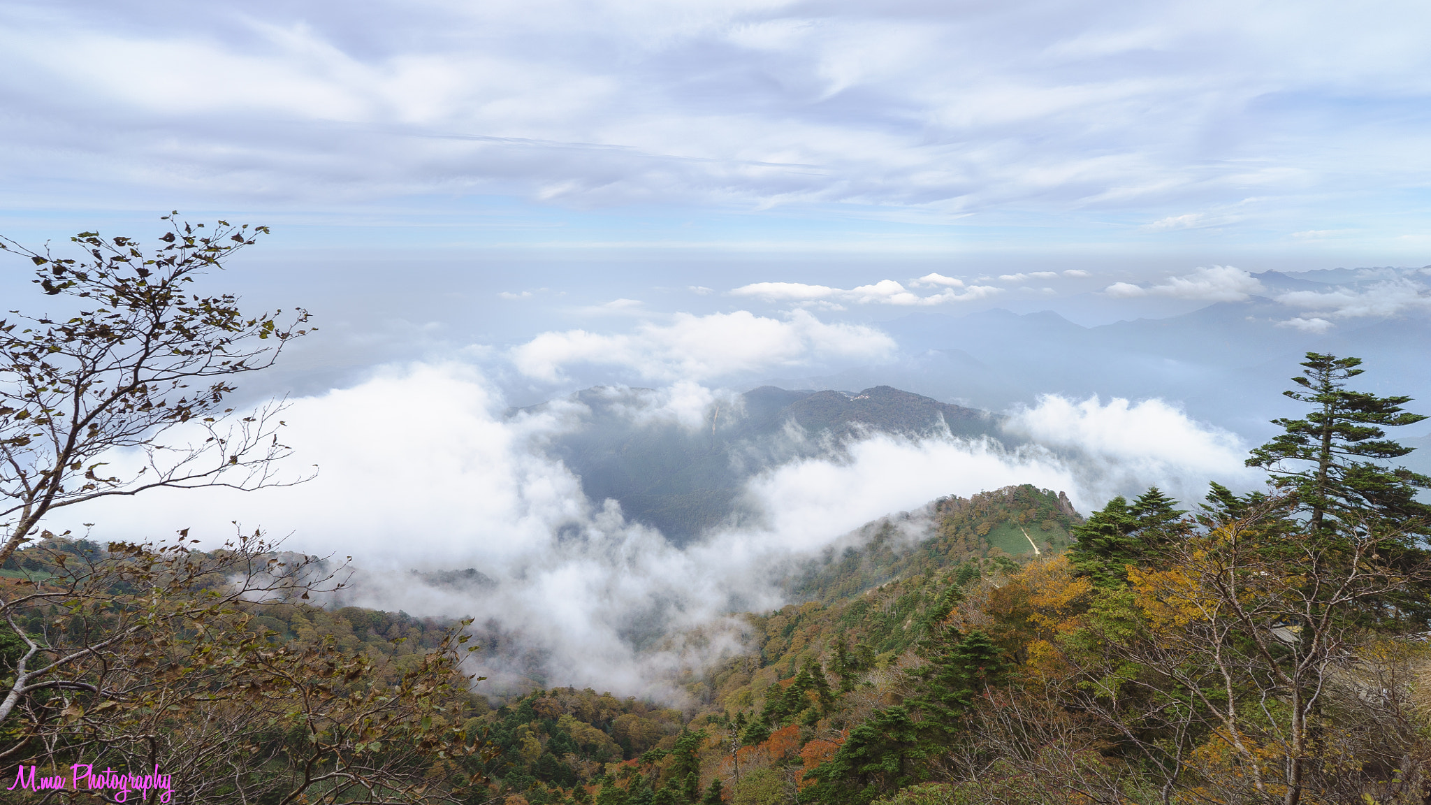 E 18mm F2.8 sample photo. The gods of the mountain cloud is born photography