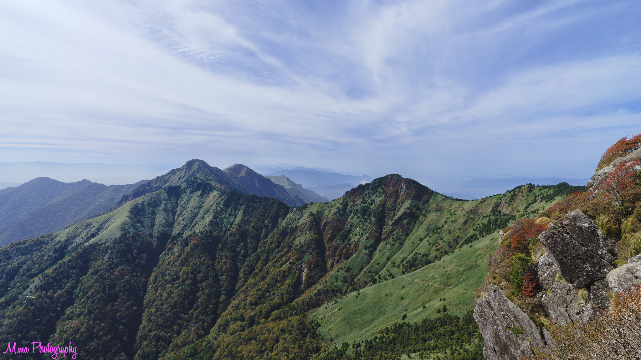 E 18mm F2.8 sample photo. Steep slopes of the plateau photography