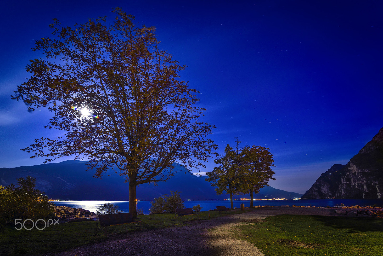 Tokina AT-X 16-28mm F2.8 Pro FX sample photo. Silence in the night photography