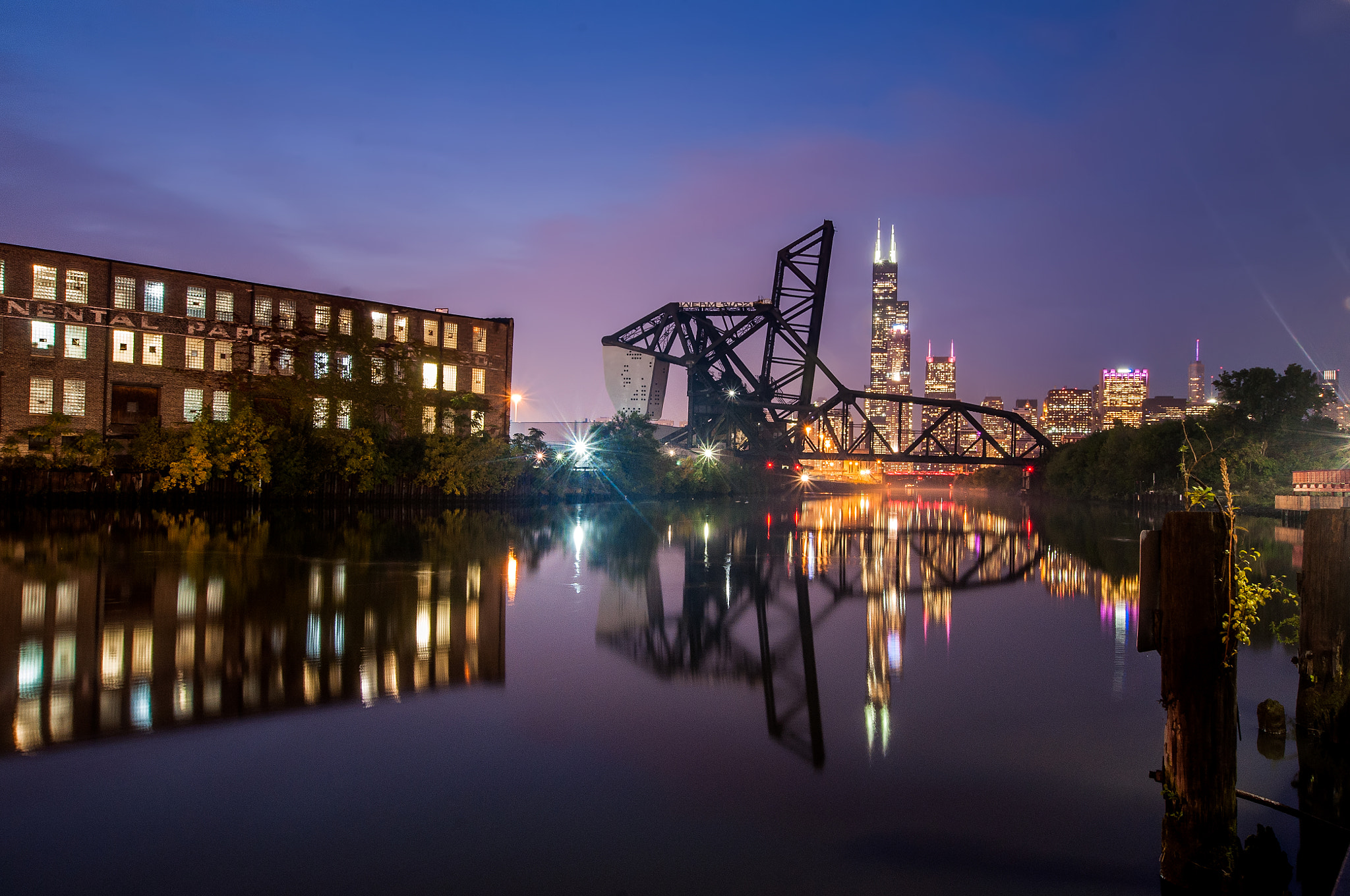 Nikon D5000 + Sigma 10-20mm F3.5 EX DC HSM sample photo. Skyline from ping tom memorial park photography