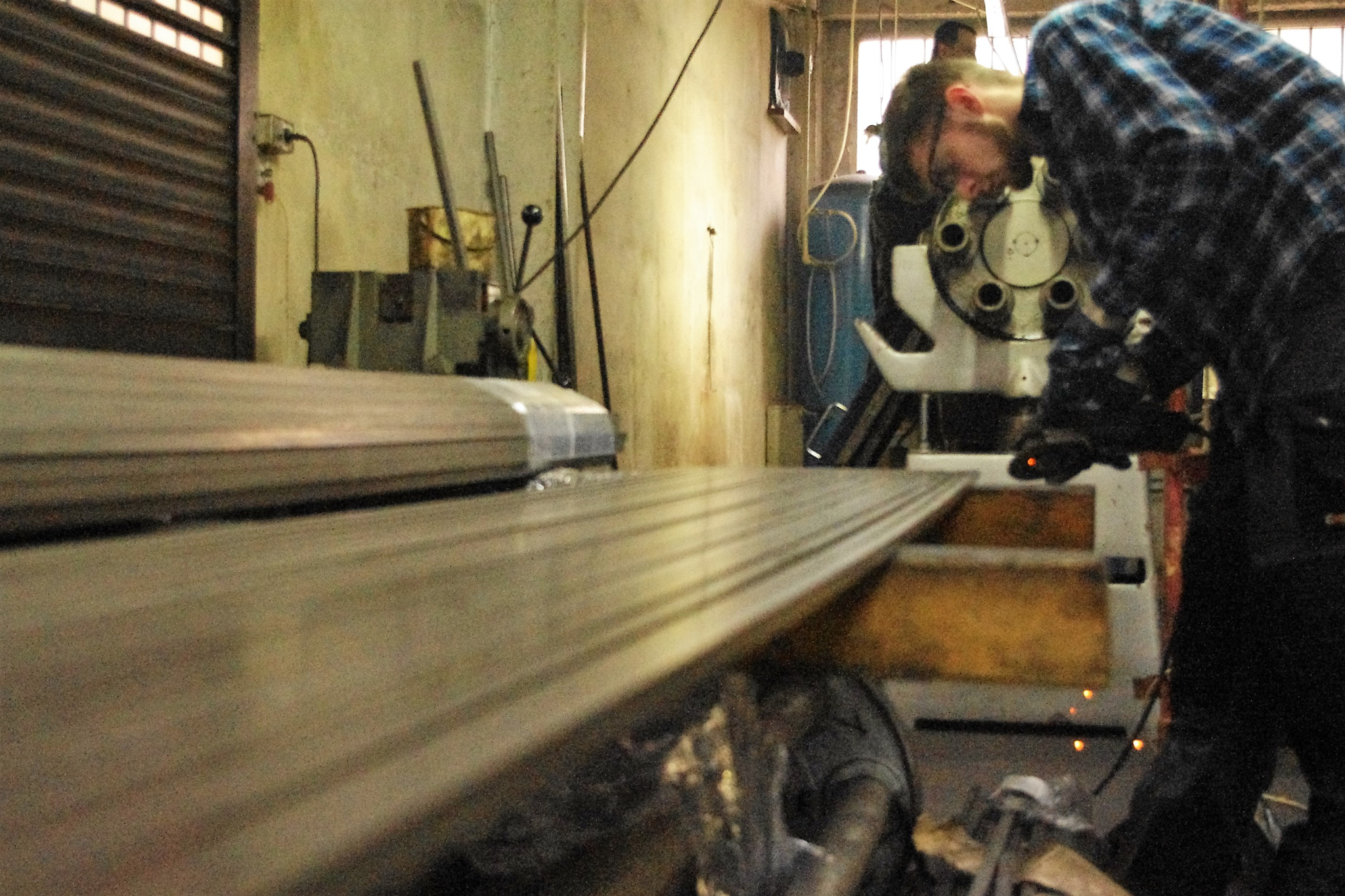 Pentax K-x sample photo. Men at work photography