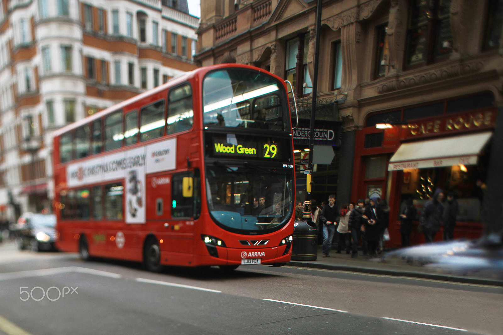 Canon EOS 7D + Canon TS-E 24mm f/3.5L sample photo. London bus photography