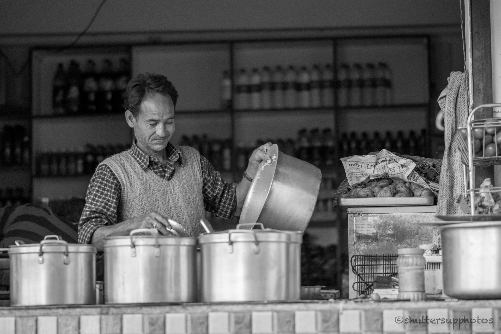 Nikon D3300 + Nikon AF-S Nikkor 85mm F1.8G sample photo. The local indian cuisines photography