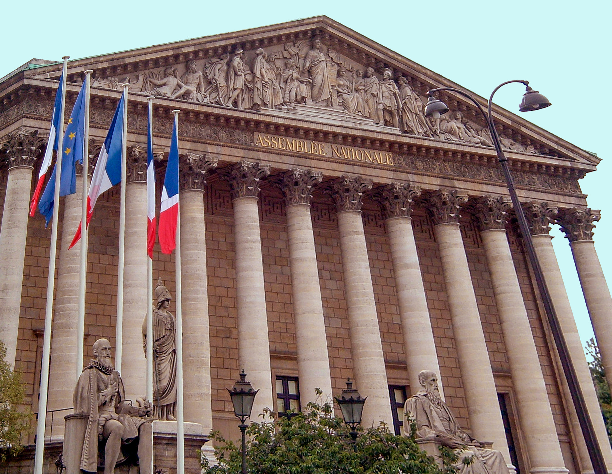 Fujifilm FinePix A210 sample photo. Palais bourbon - national assembly building photography