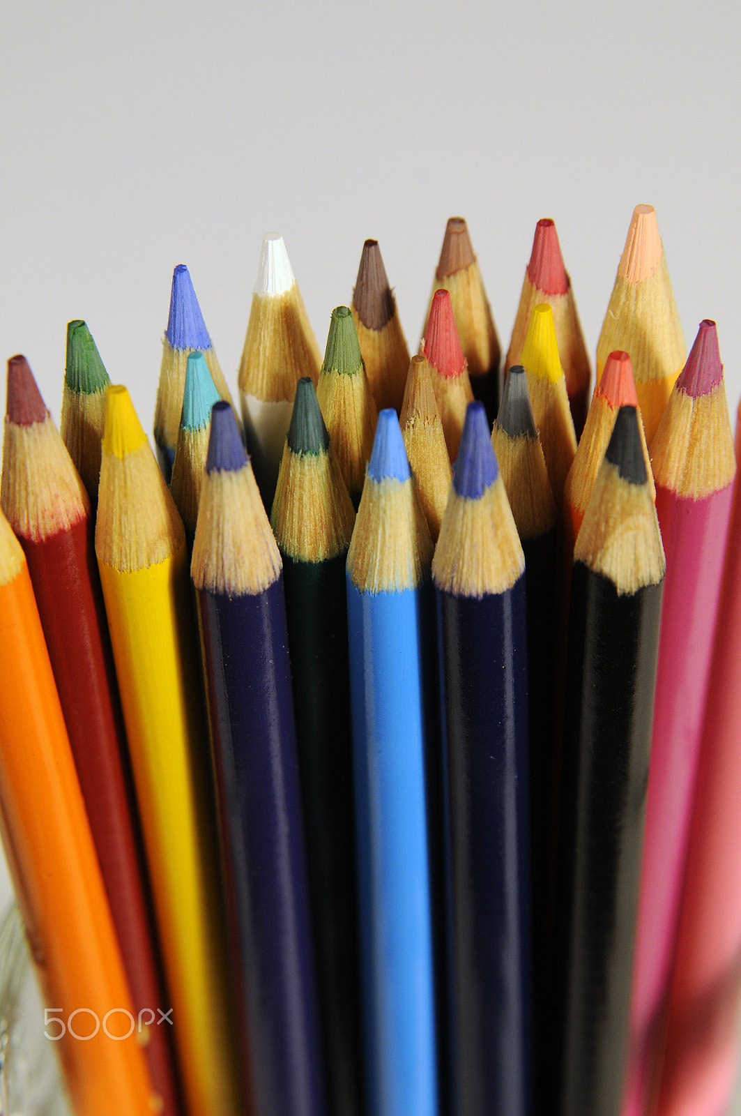Nikon AF Nikkor 24-85mm F2.8-4D IF sample photo. Colored pencils photography