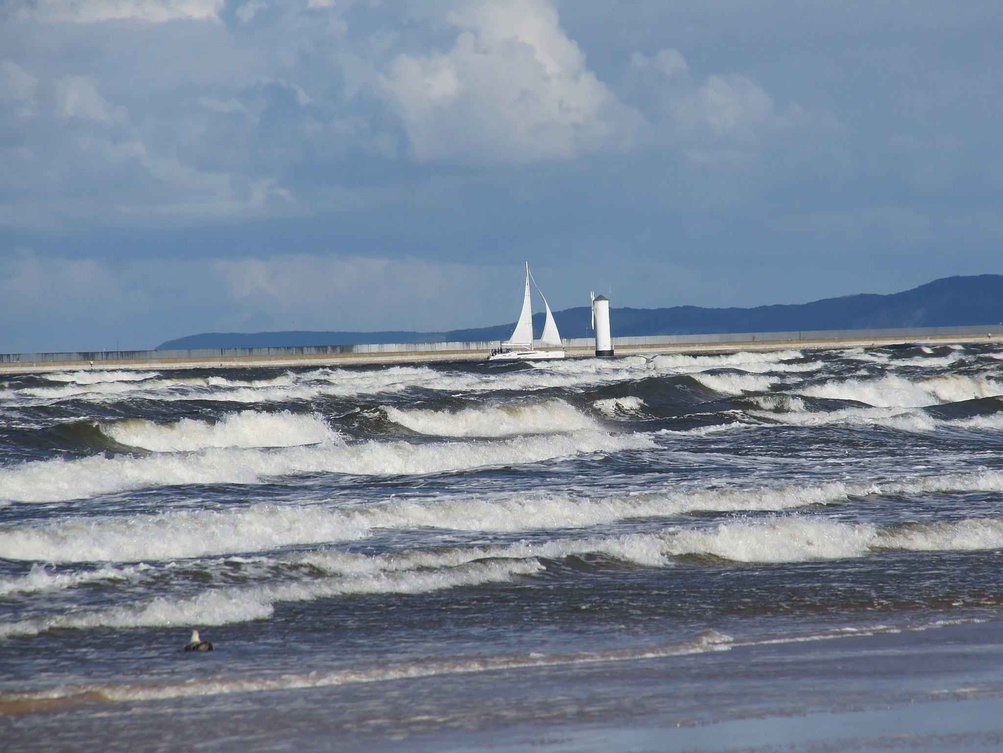 Sony Alpha DSLR-A450 sample photo. Sea-storm photography