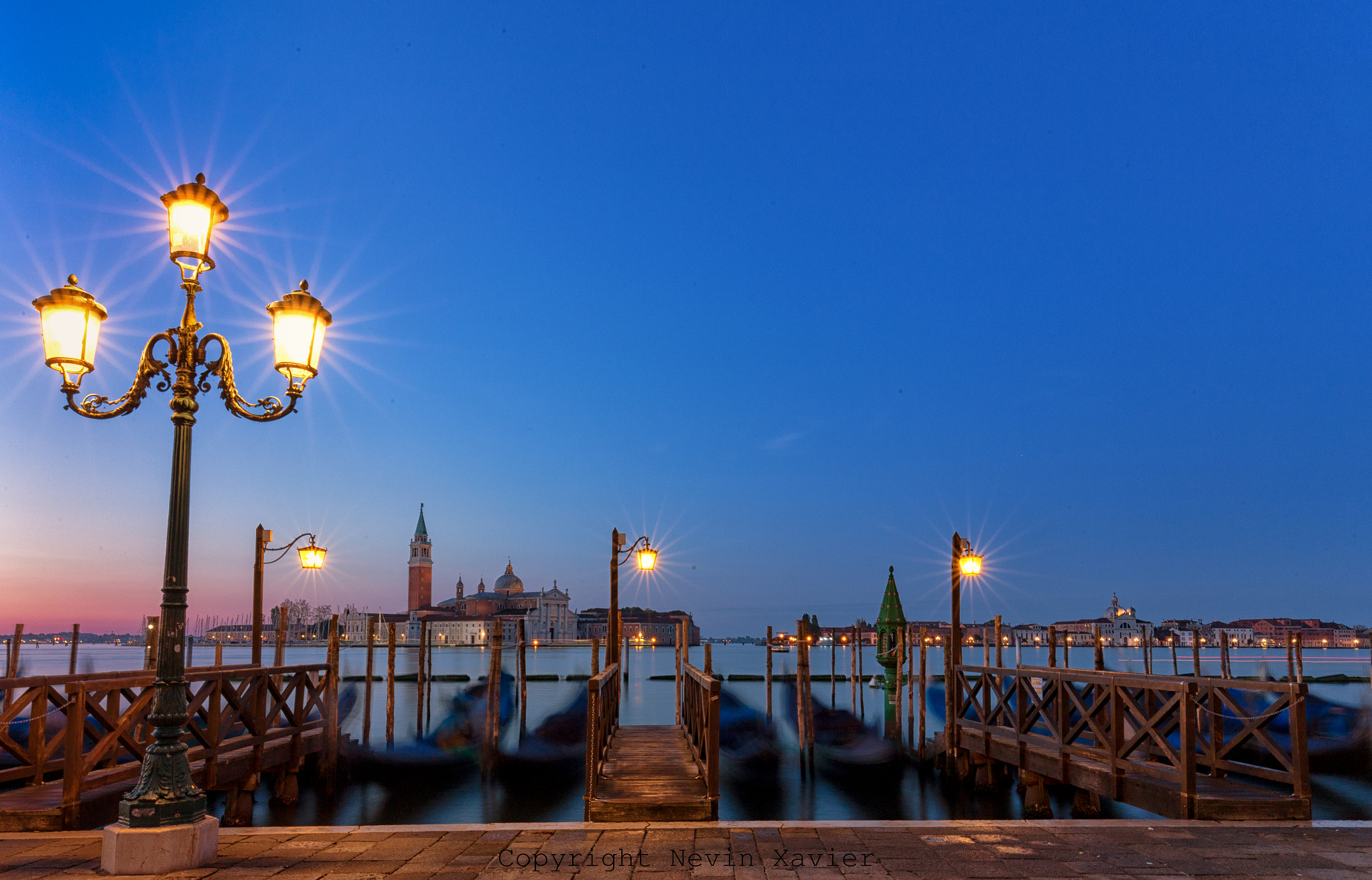 Canon EOS 6D + Canon EF 16-35mm F4L IS USM sample photo. Early mornings in venice photography