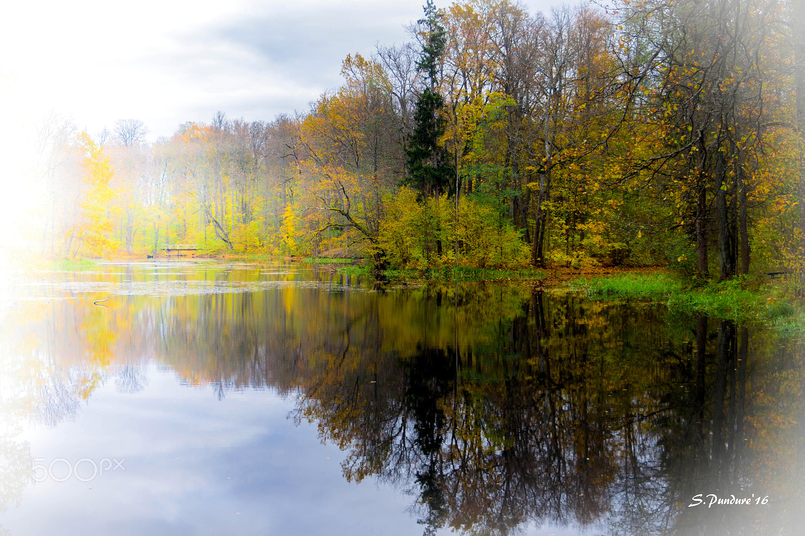 AF Zoom-Nikkor 35-70mm f/3.3-4.5 N sample photo. Color and light the games in the fall photography
