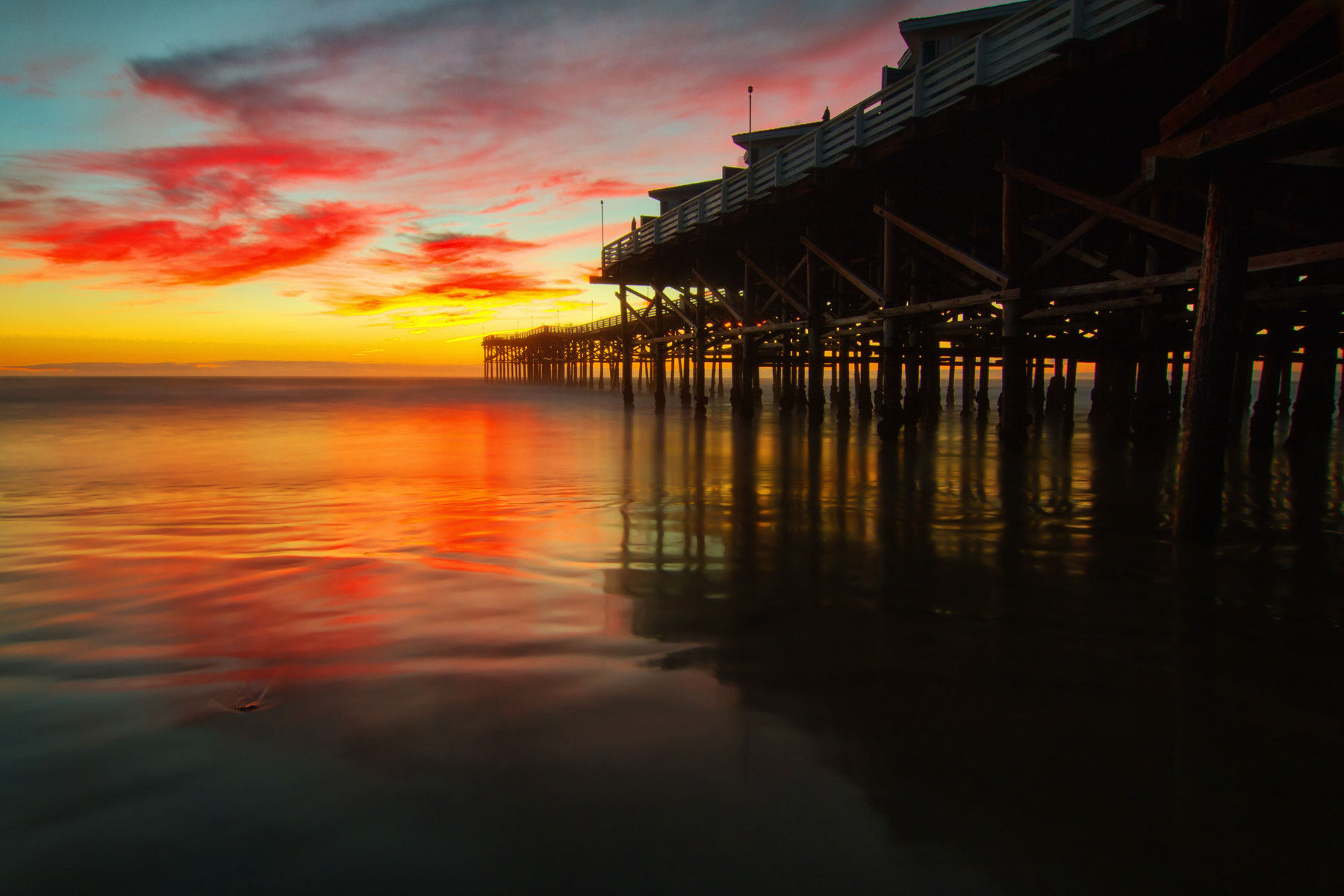 Tokina AT-X Pro 12-24mm F4 (IF) DX sample photo. Crystal pier photography
