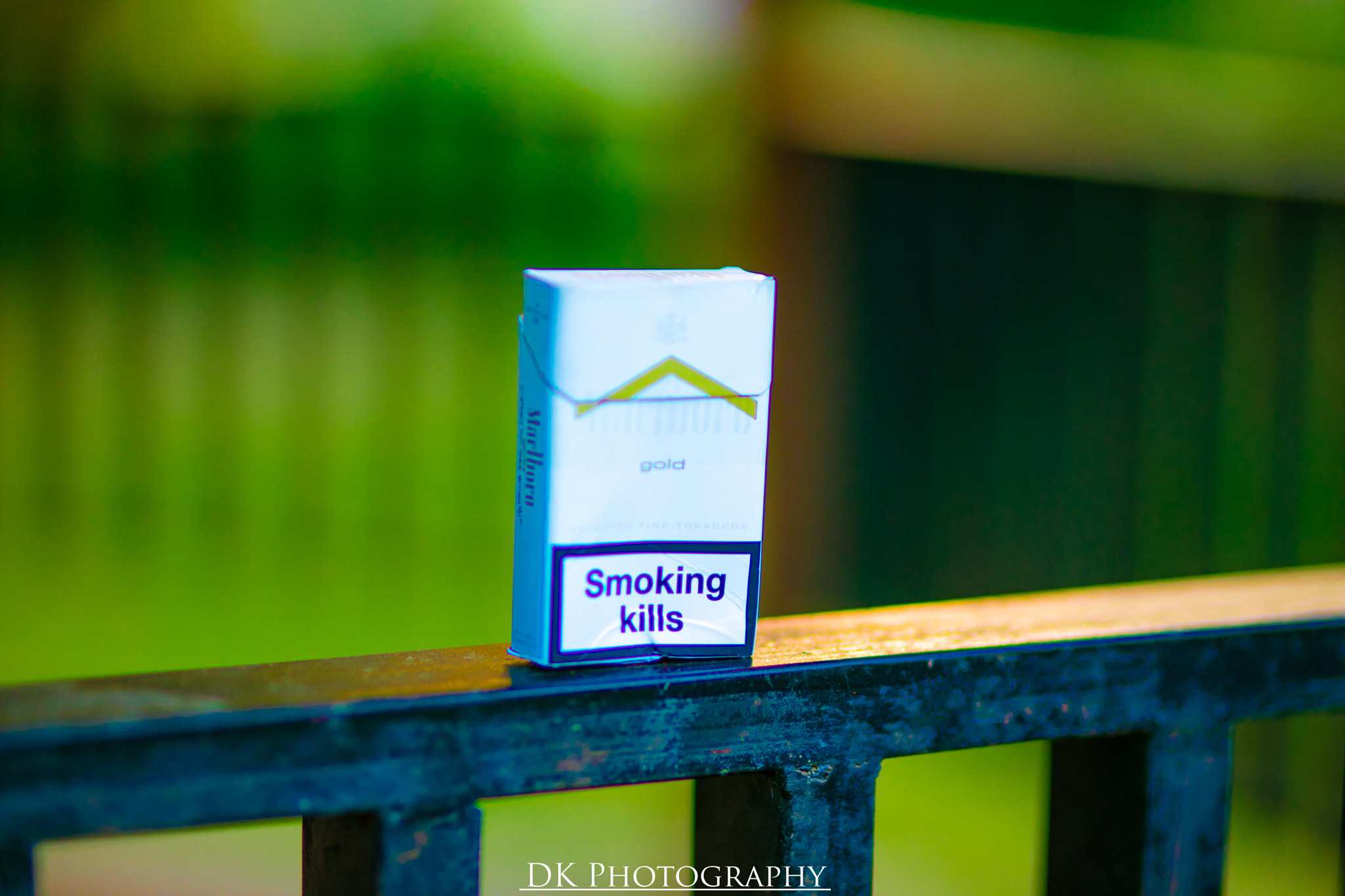 Sigma 85mm F1.4 EX DG HSM sample photo. Smoking kills photography