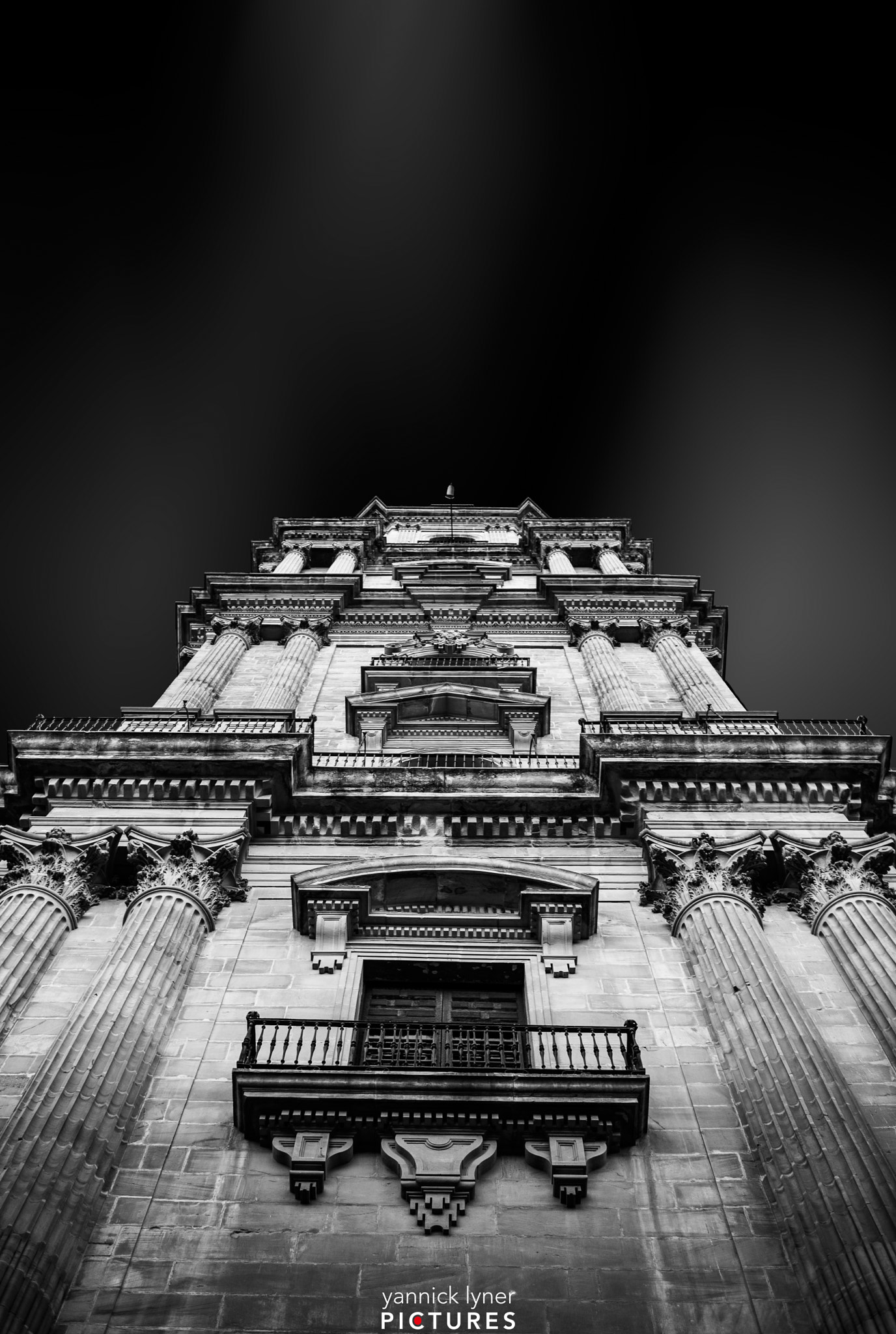 Nikon D750 + Nikon AF-S Nikkor 35mm F1.4G sample photo. «catedral» photography