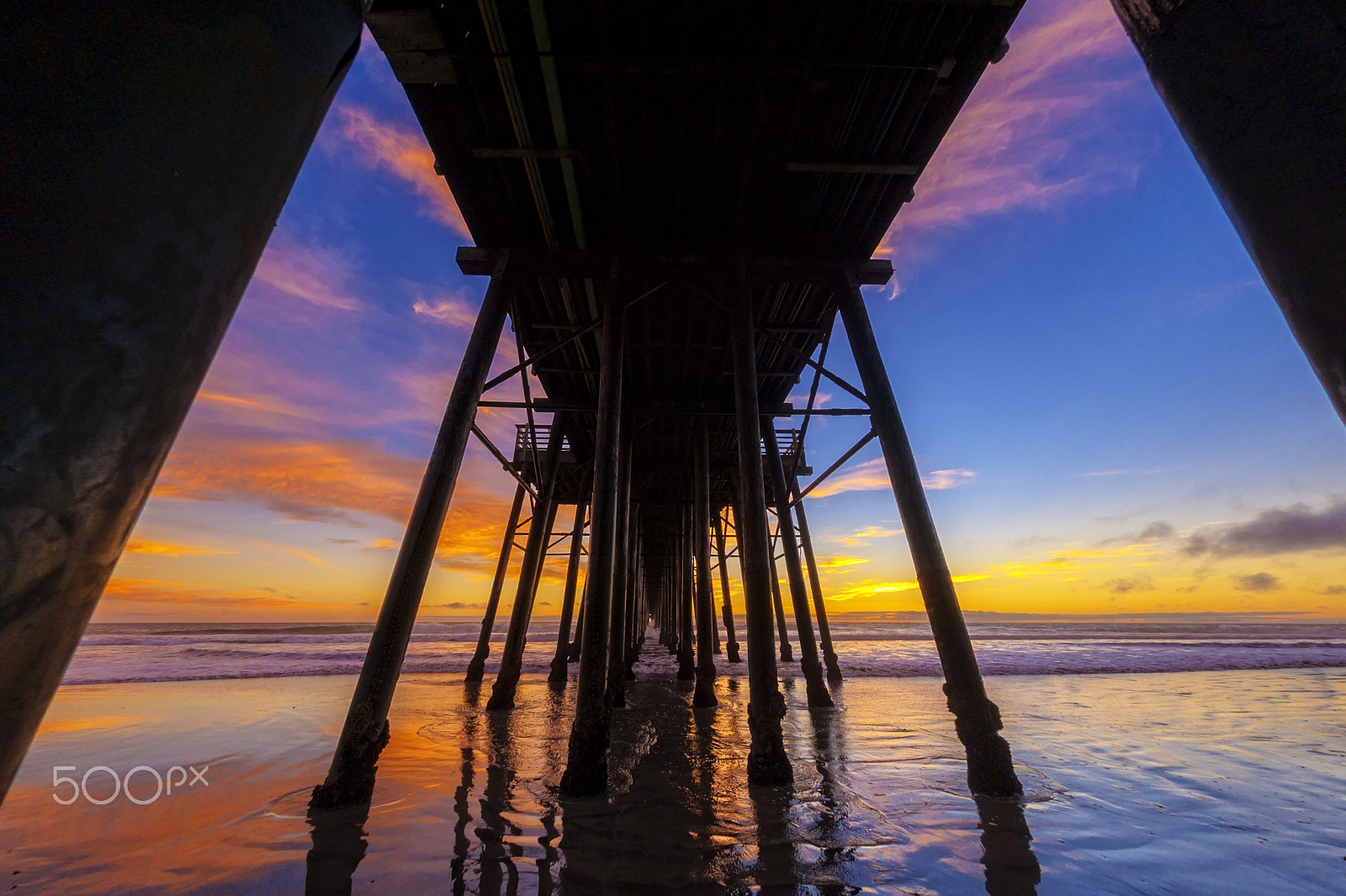 Nikon D700 + Sigma 15mm F2.8 EX DG Diagonal Fisheye sample photo. Wide view - oceanside pier at sunset photography
