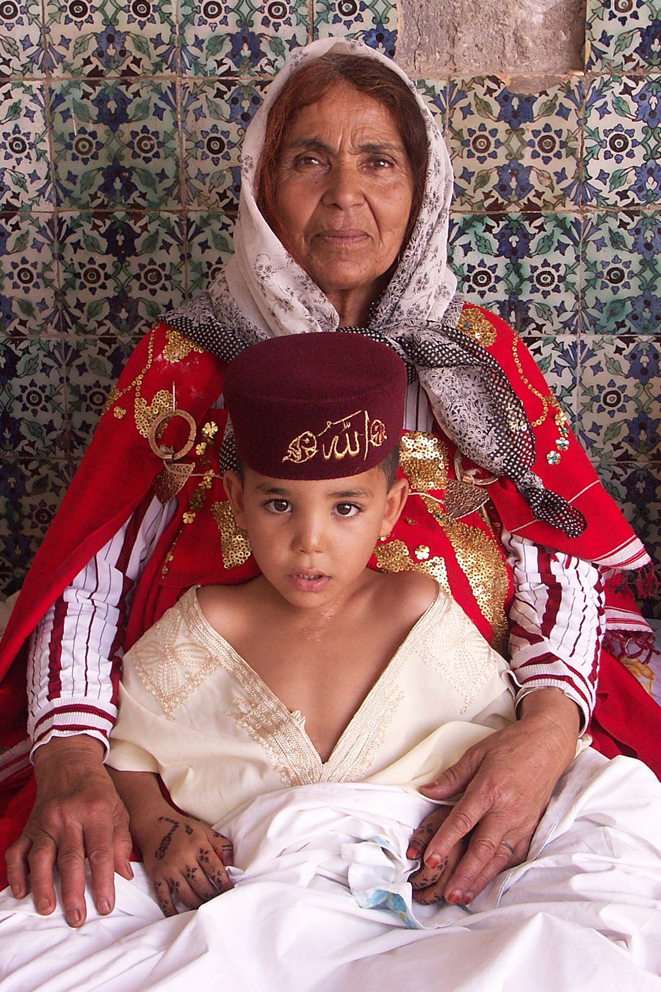 KONICA MINOLTA DiMAGE A1 sample photo. Grandmother & grandchild photography