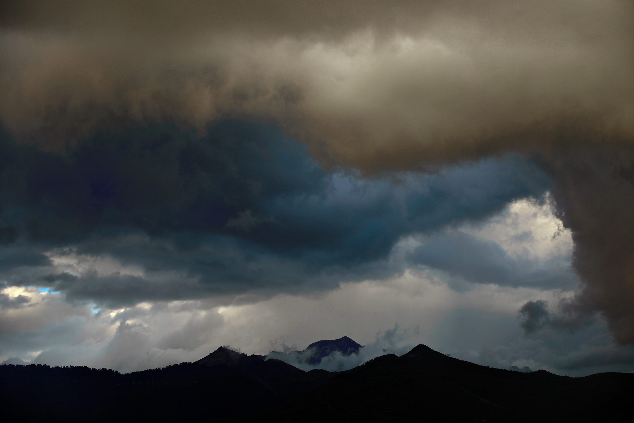 Nikon D600 sample photo. Storm photography