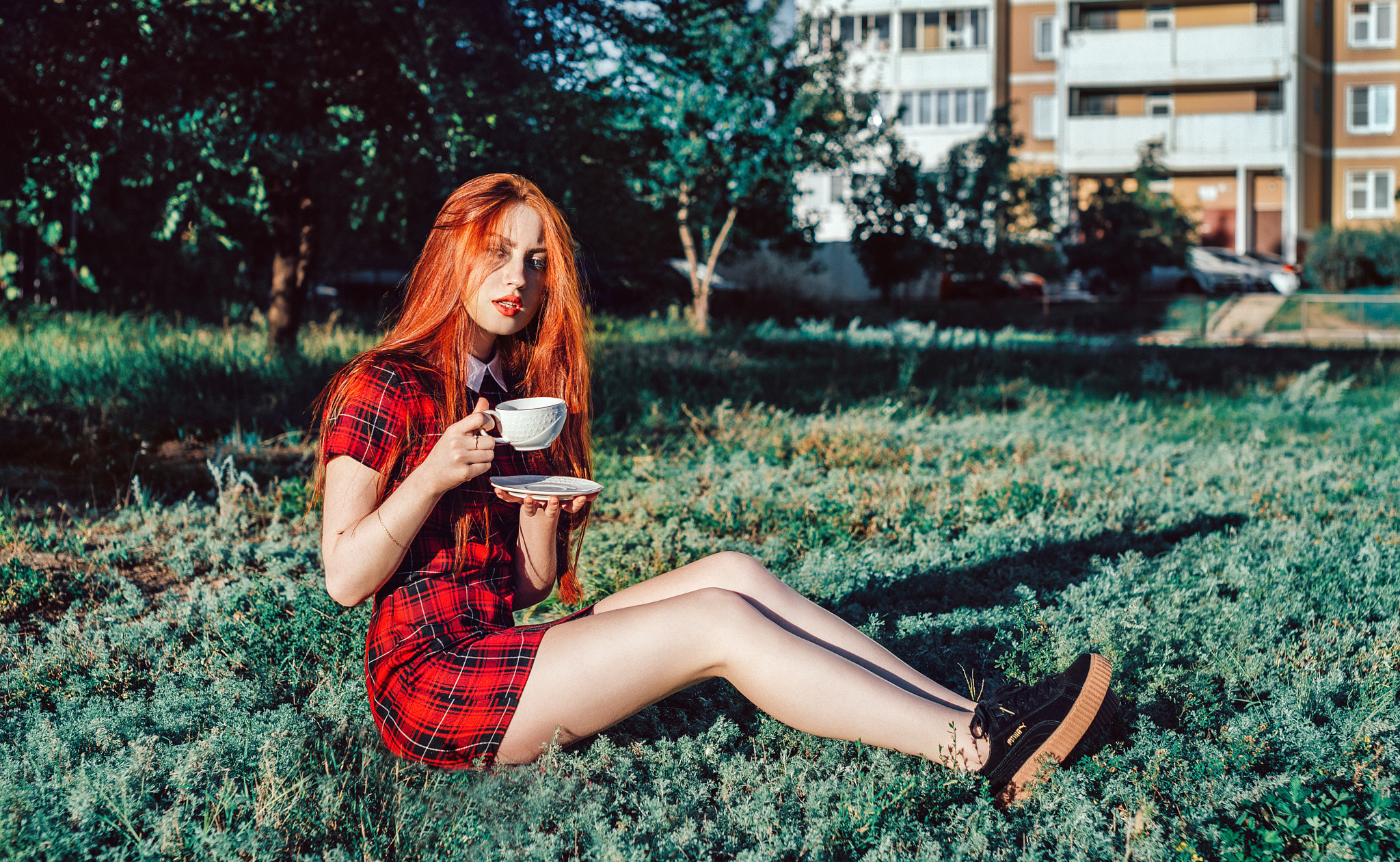 Nikon D610 sample photo. Grass and coffee photography