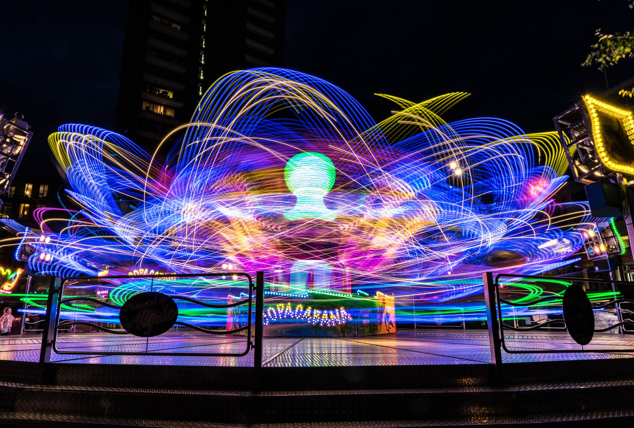 Sony a7 II + ZEISS Batis 25mm F2 sample photo. Dance of light photography