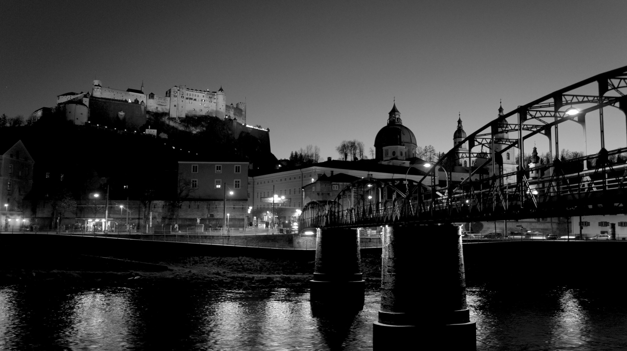 Tamron 18-200mm F3.5-6.3 Di III VC sample photo. Salzburg at night.... photography