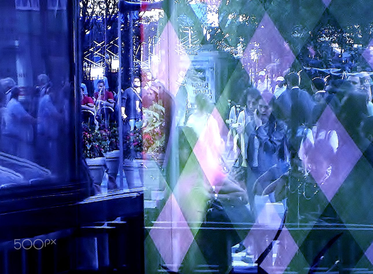Canon PowerShot ELPH 300 HS (IXUS 220 HS / IXY 410F) sample photo. 34th street -bryant park nyc photography